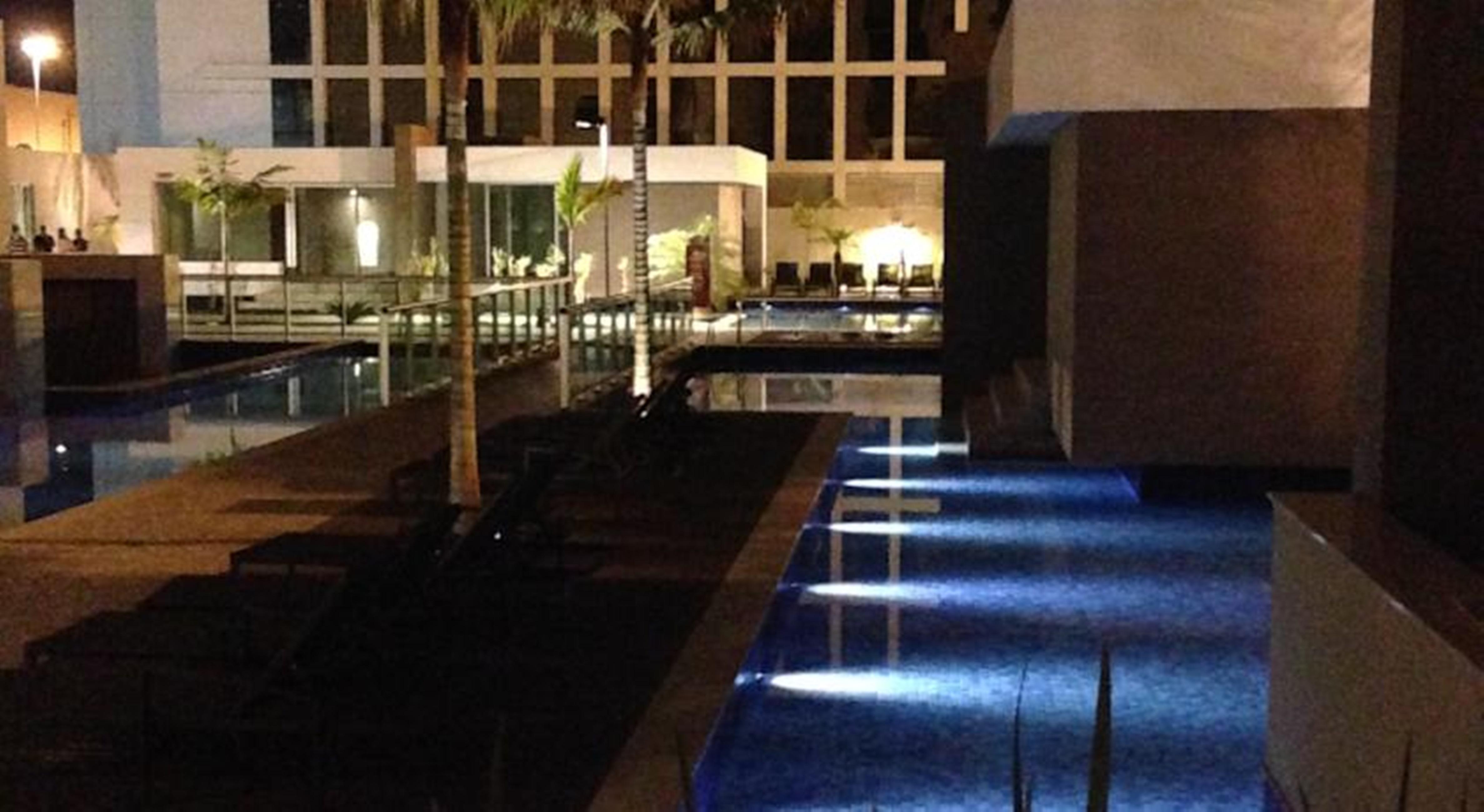 Jade Hotel Brasilia Esterno foto The pool at the hotel